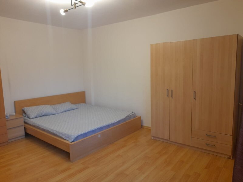 Piata Muncii, metrou, garsoniera inchiriere